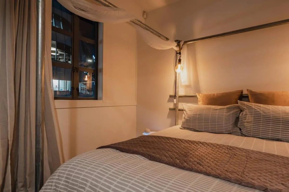 Apartment Central City Loft - Sleeps 10 Christchurch New Zealand